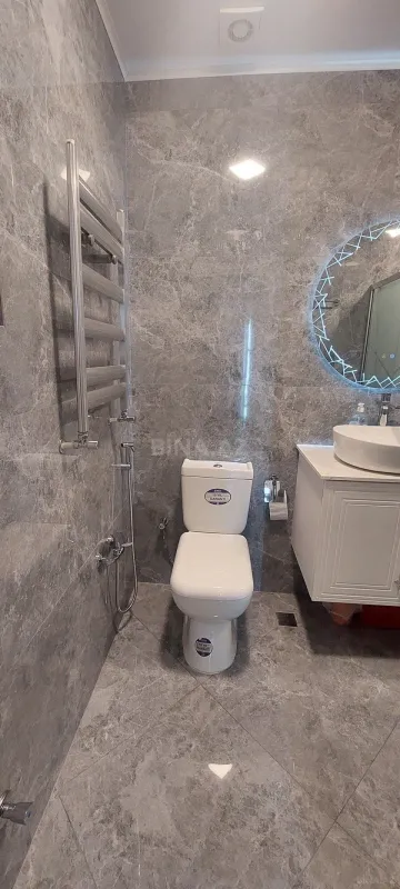 Satılır 2 otaqlı mənzil 65 m²