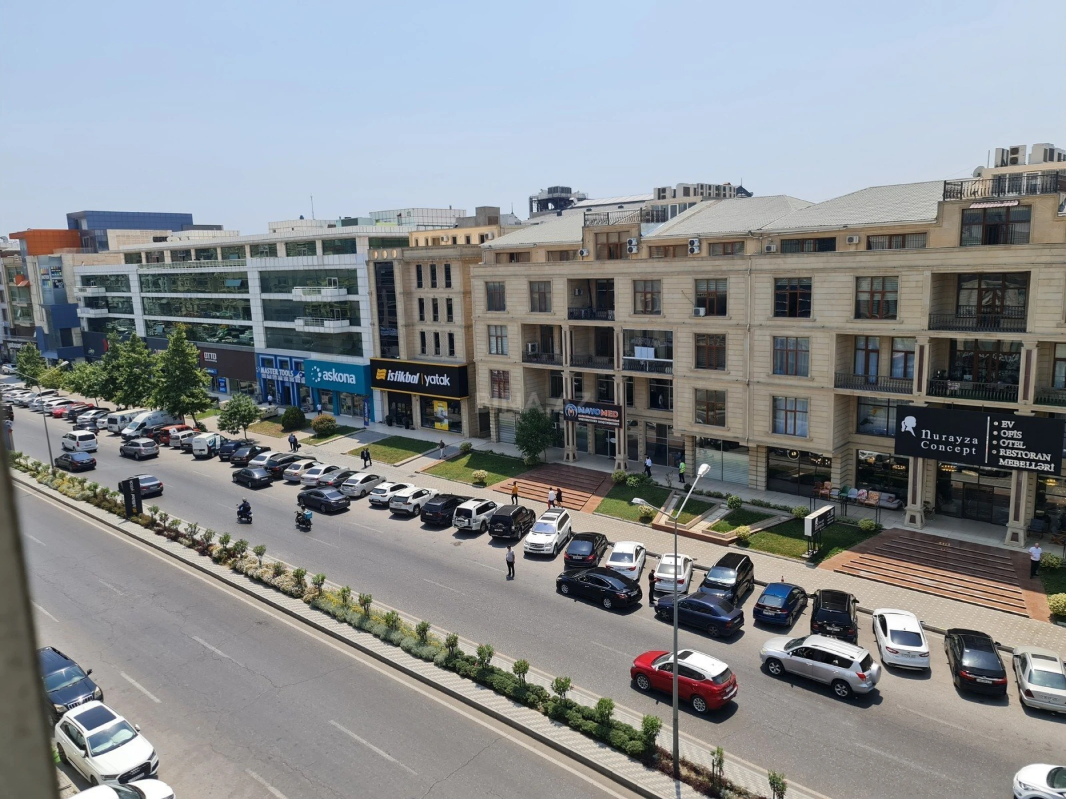 Kirayə verilir 20 otaqlı ofis 1350 m²
