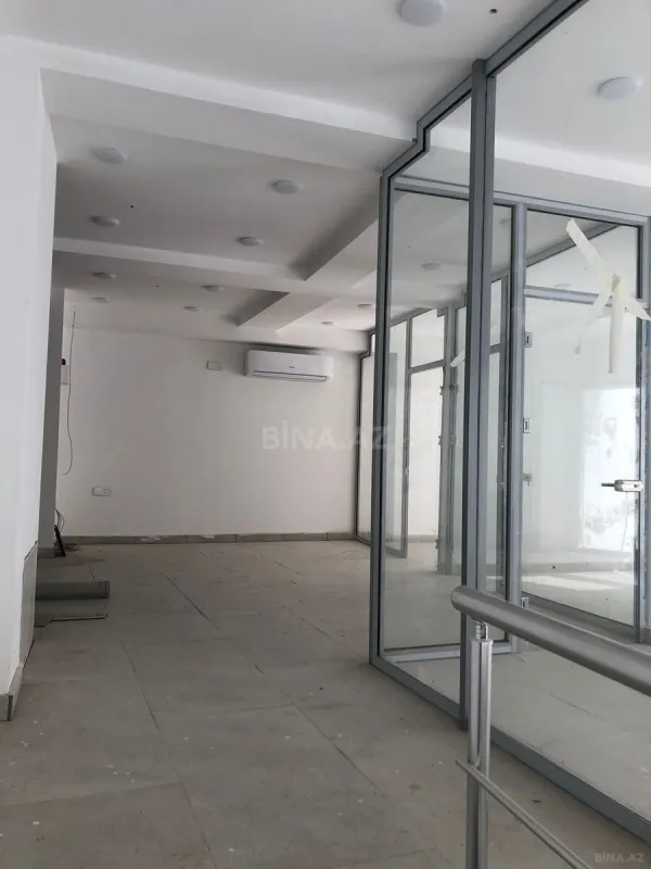 Kirayə verilir 20 otaqlı ofis 1350 m²