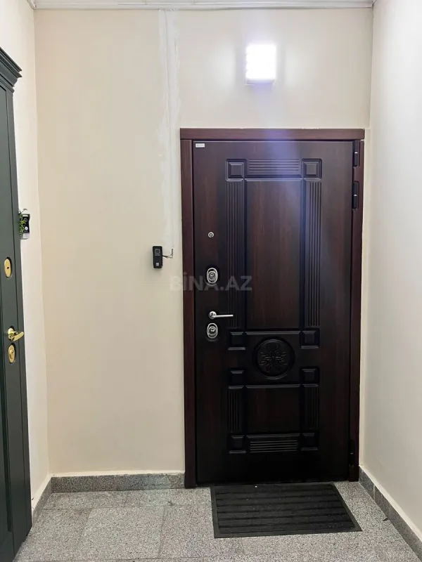 Satılır 2 otaqlı mənzil 93 m²