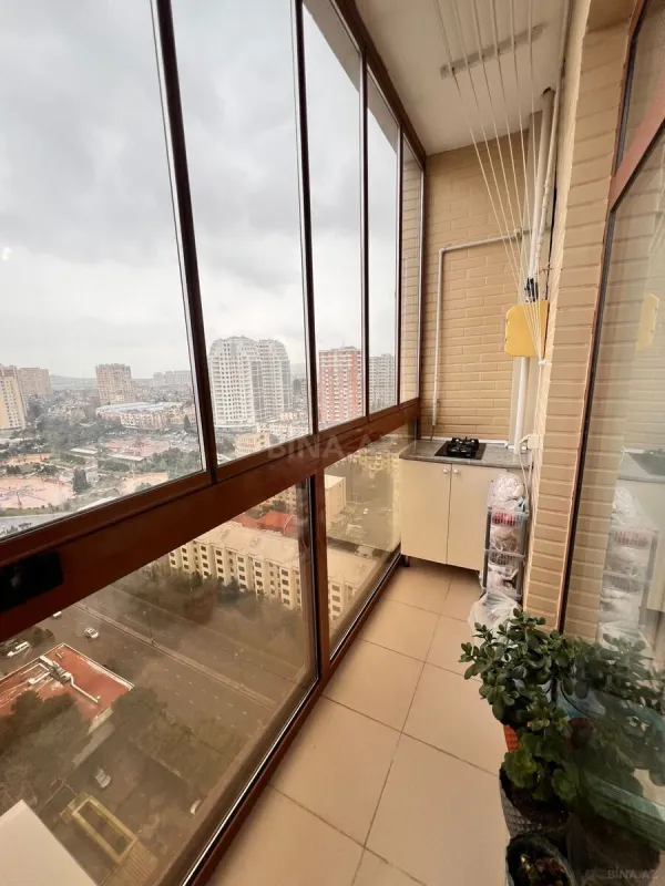 Satılır 2 otaqlı mənzil 93 m²