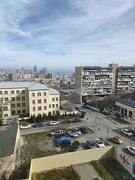 Kirayə verilir 4 otaqlı mənzil 142 m²