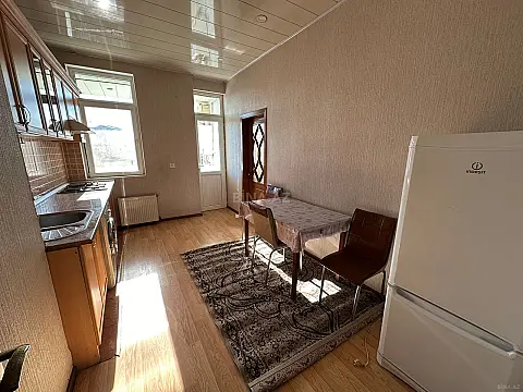 Kirayə verilir 3 otaqlı mənzil 110 m²