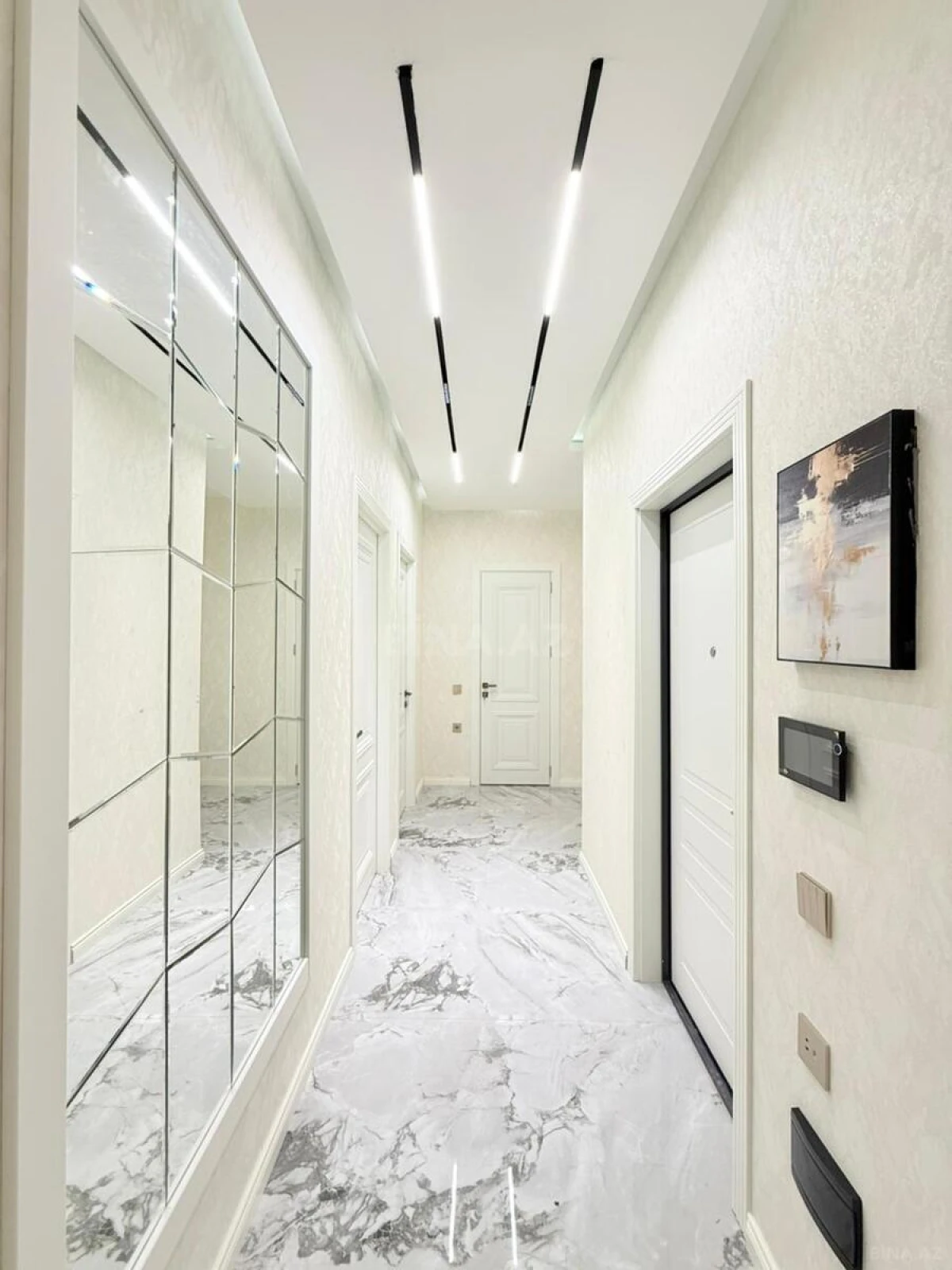 Satılır 2 otaqlı mənzil 65 m²