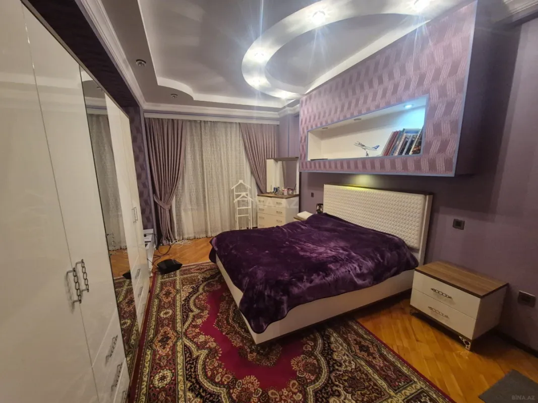 Kirayə verilir 3 otaqlı mənzil 140 m²