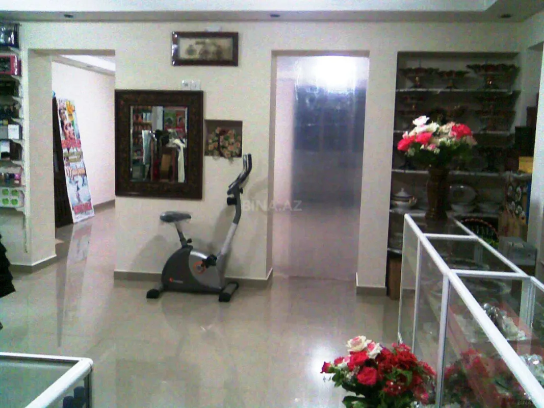 Satılır obyekt 90 m²