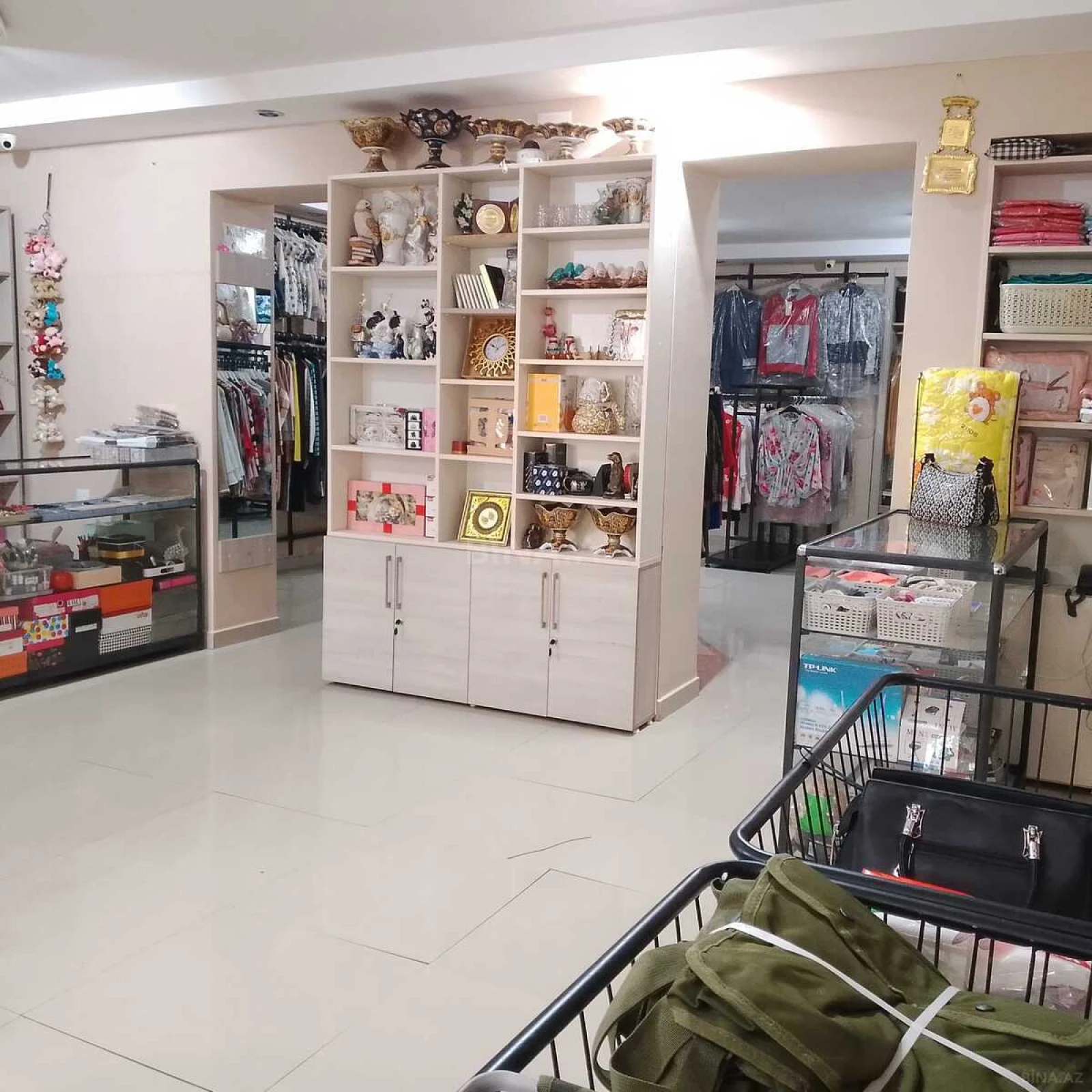 Satılır obyekt 90 m²