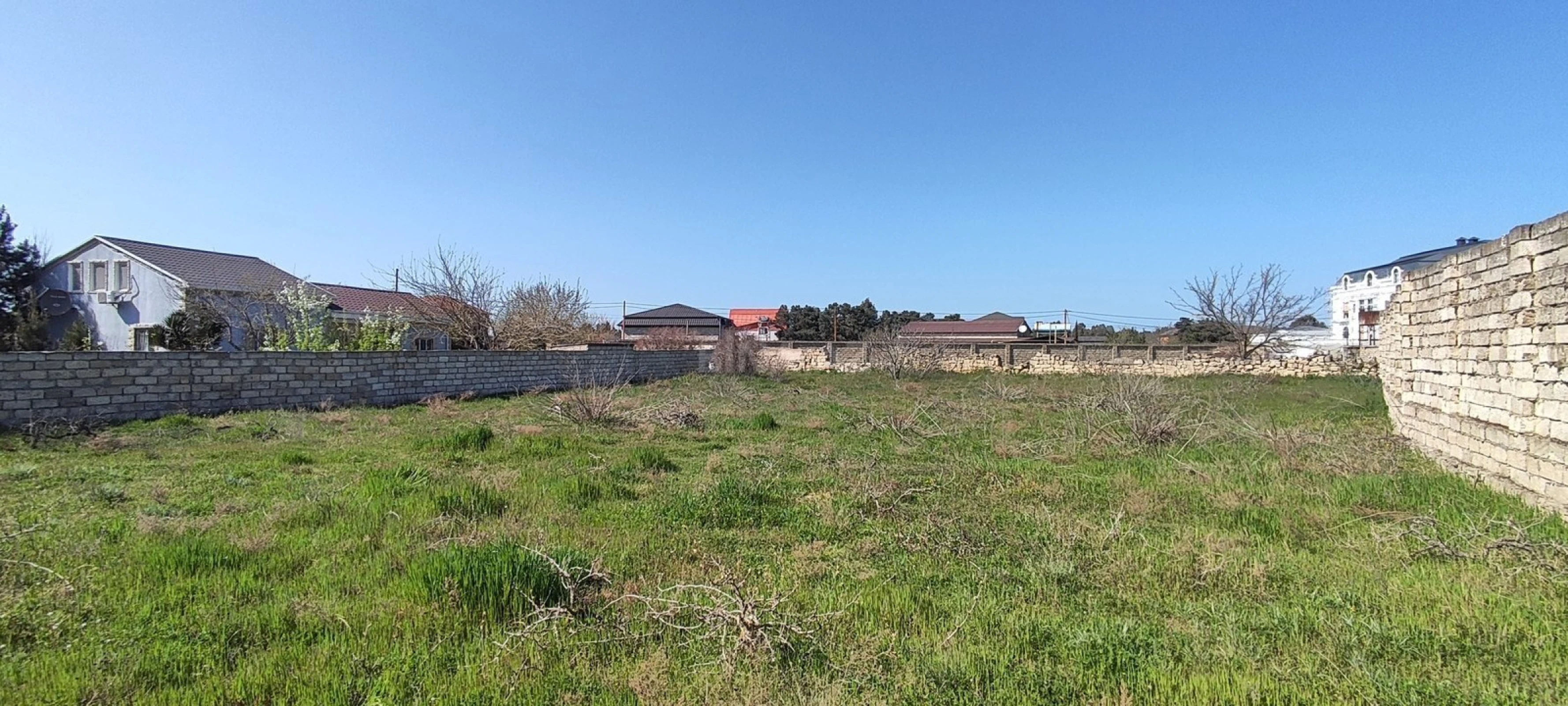 Satılır torpaq sahəsi 12 m²