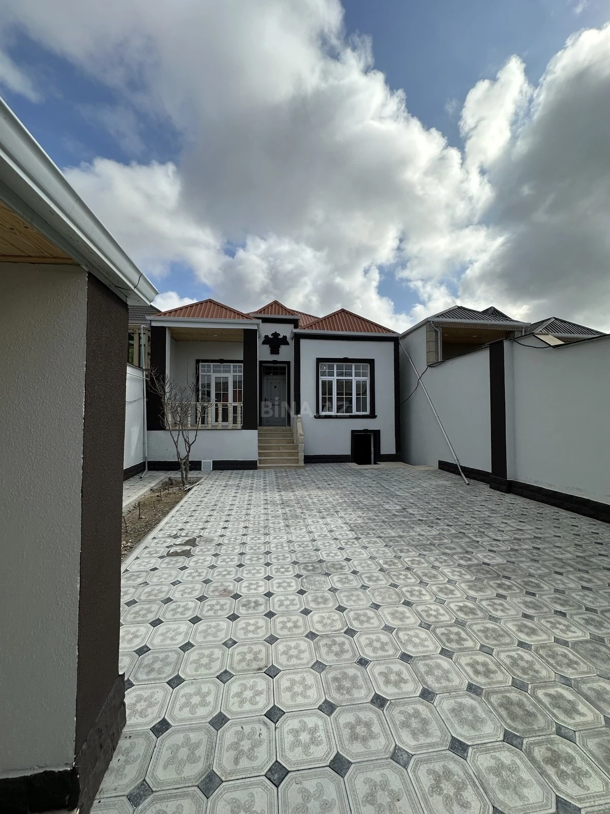Satılır 4 otaqlı həyət evi 110 m²