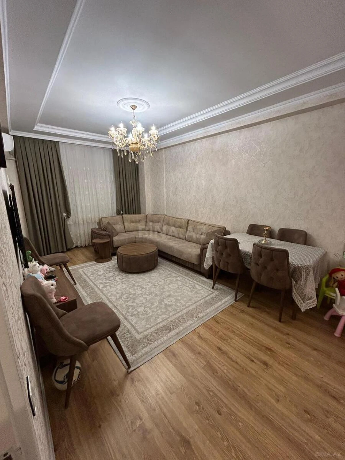 Satılır 2 otaqlı mənzil 88 m²