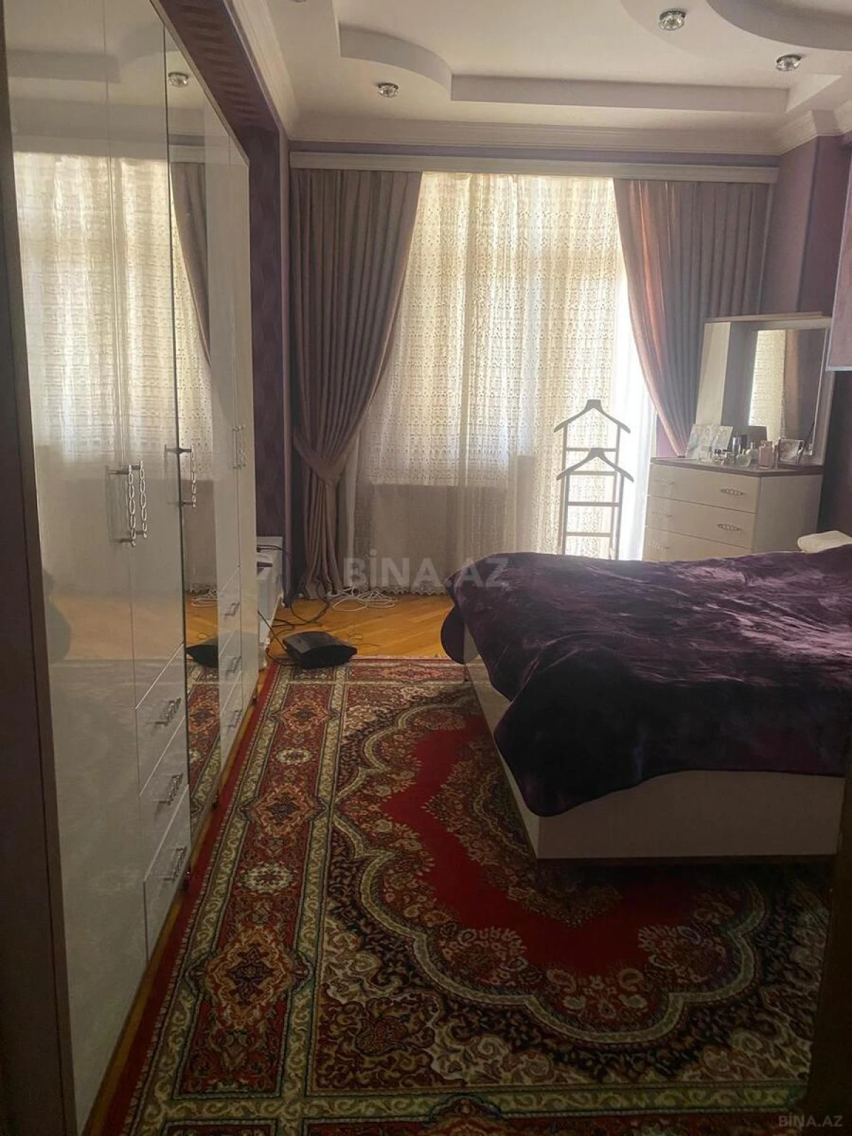 Kirayə verilir 3 otaqlı mənzil 145 m²