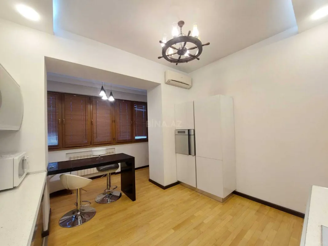 Satılır 3 otaqlı mənzil 90 m²