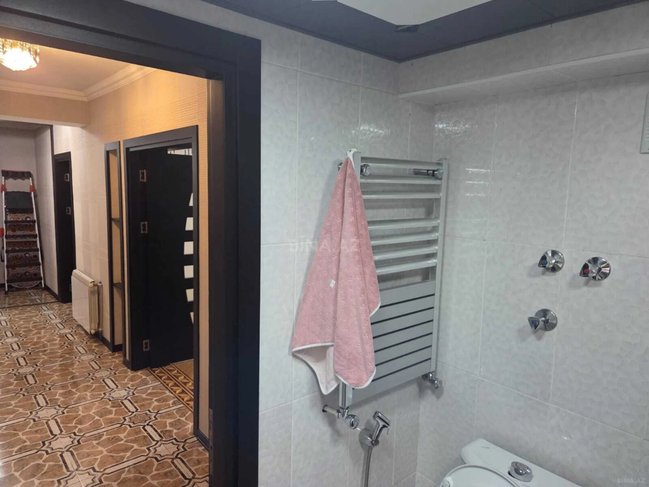 Kirayə verilir 2 otaqlı mənzil 104 m²