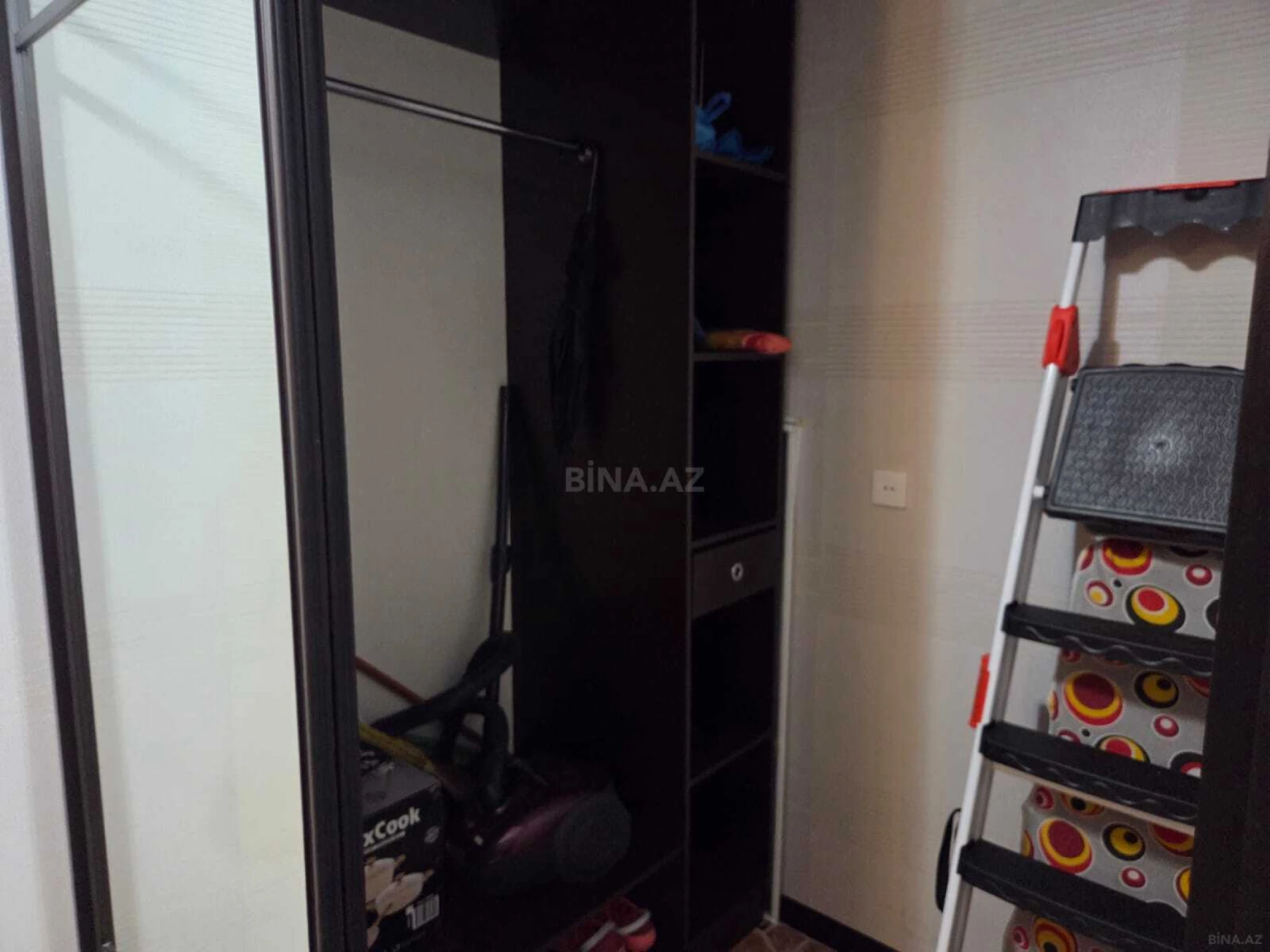 Kirayə verilir 2 otaqlı mənzil 104 m²