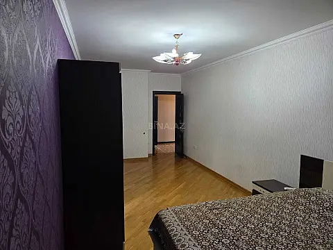 Kirayə verilir 2 otaqlı mənzil 104 m²