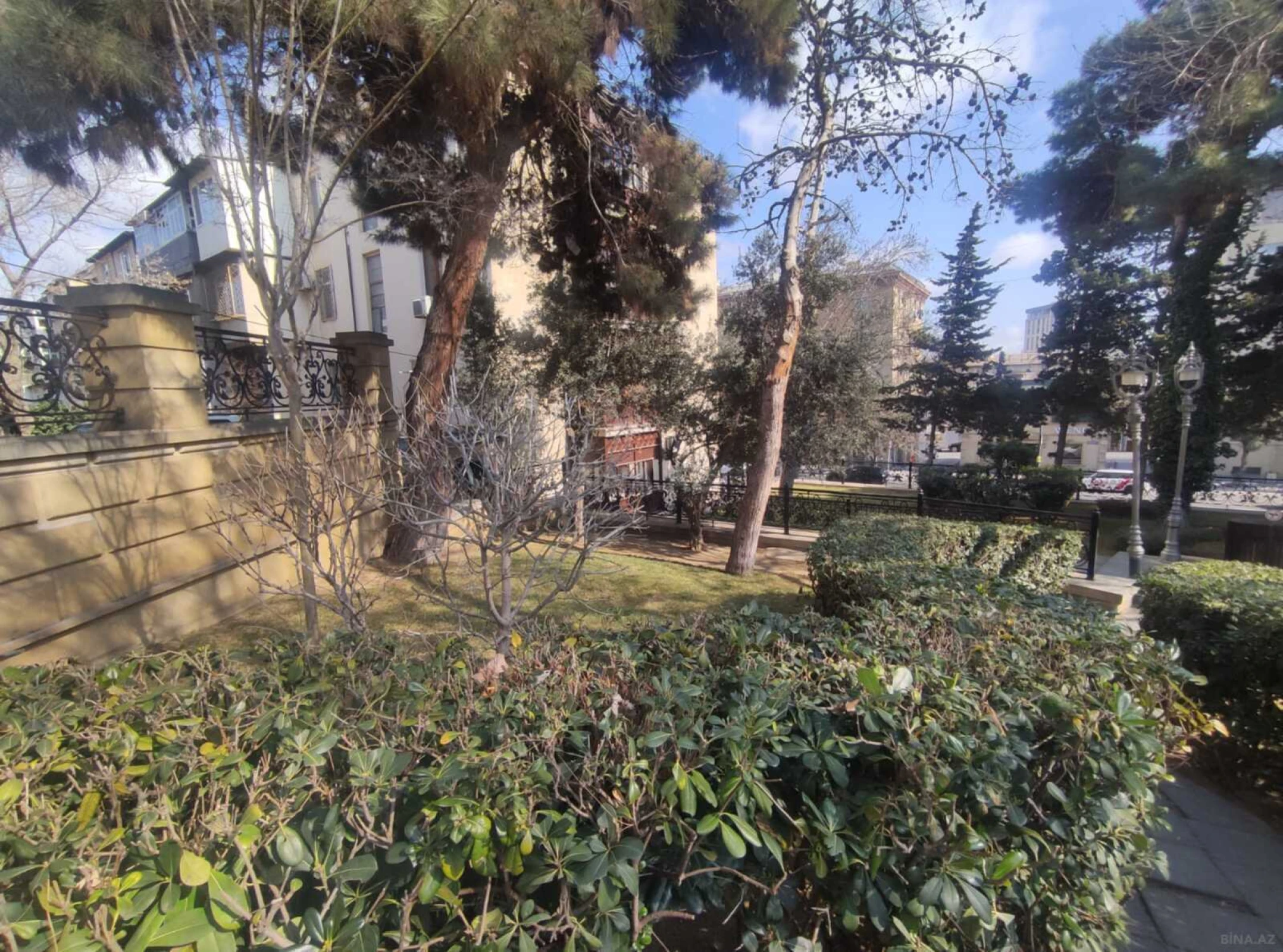 Satılır 3 otaqlı mənzil 90 m²