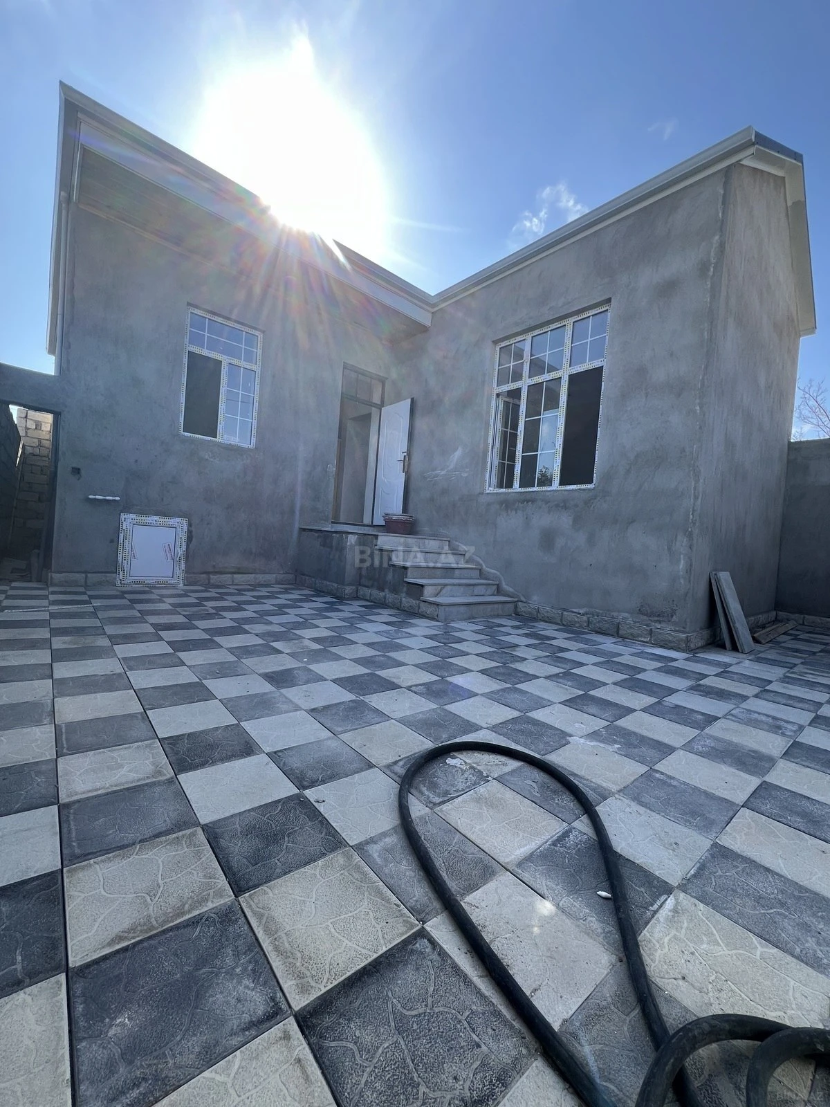 Satılır 3 otaqlı həyət evi 100 m²