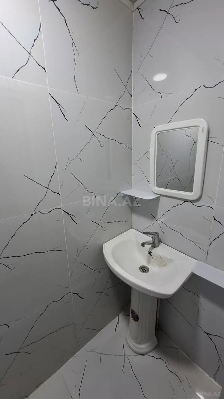 Satılır 2 otaqlı mənzil 45 m²