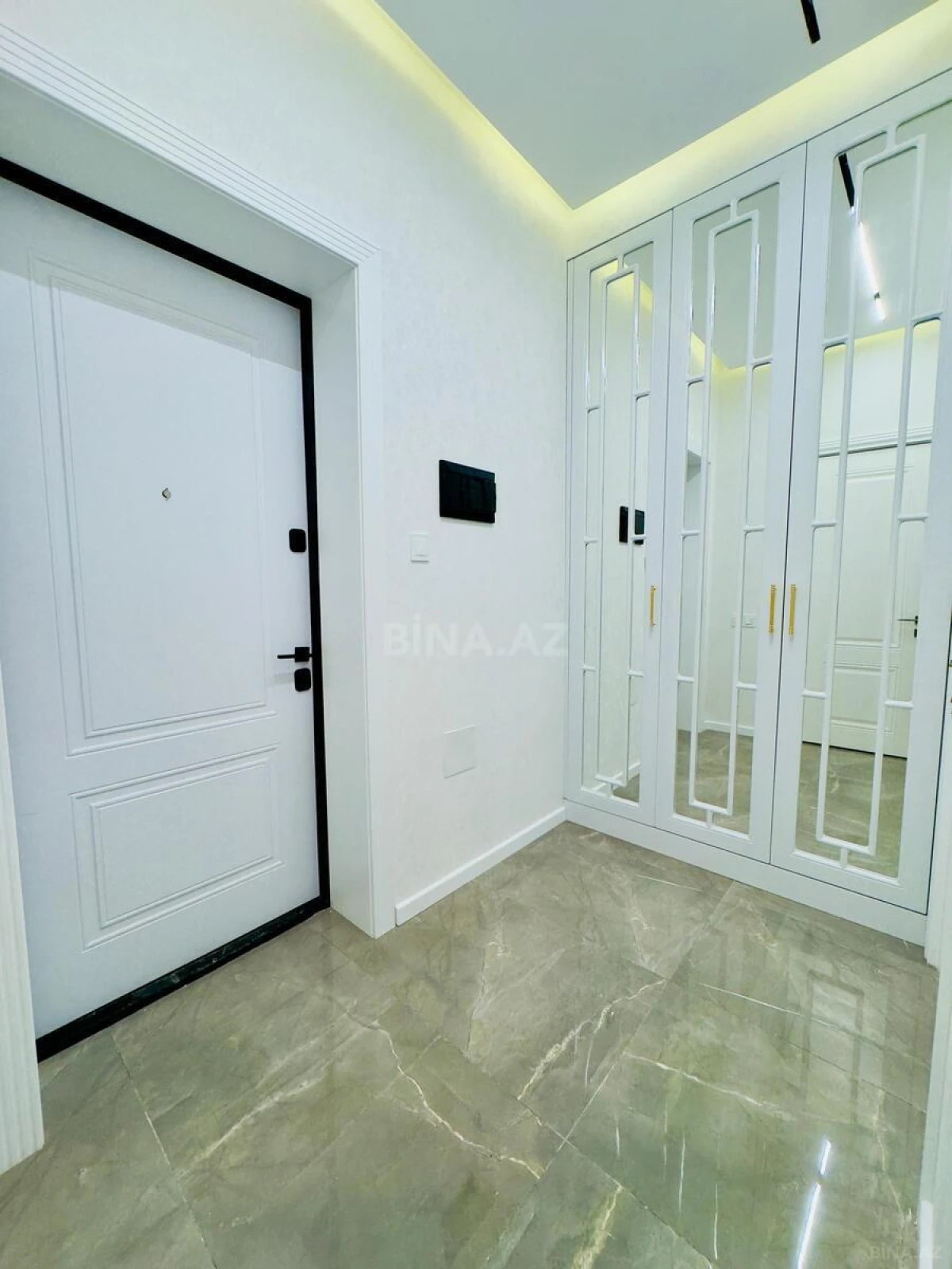Satılır 2 otaqlı mənzil 60 m²