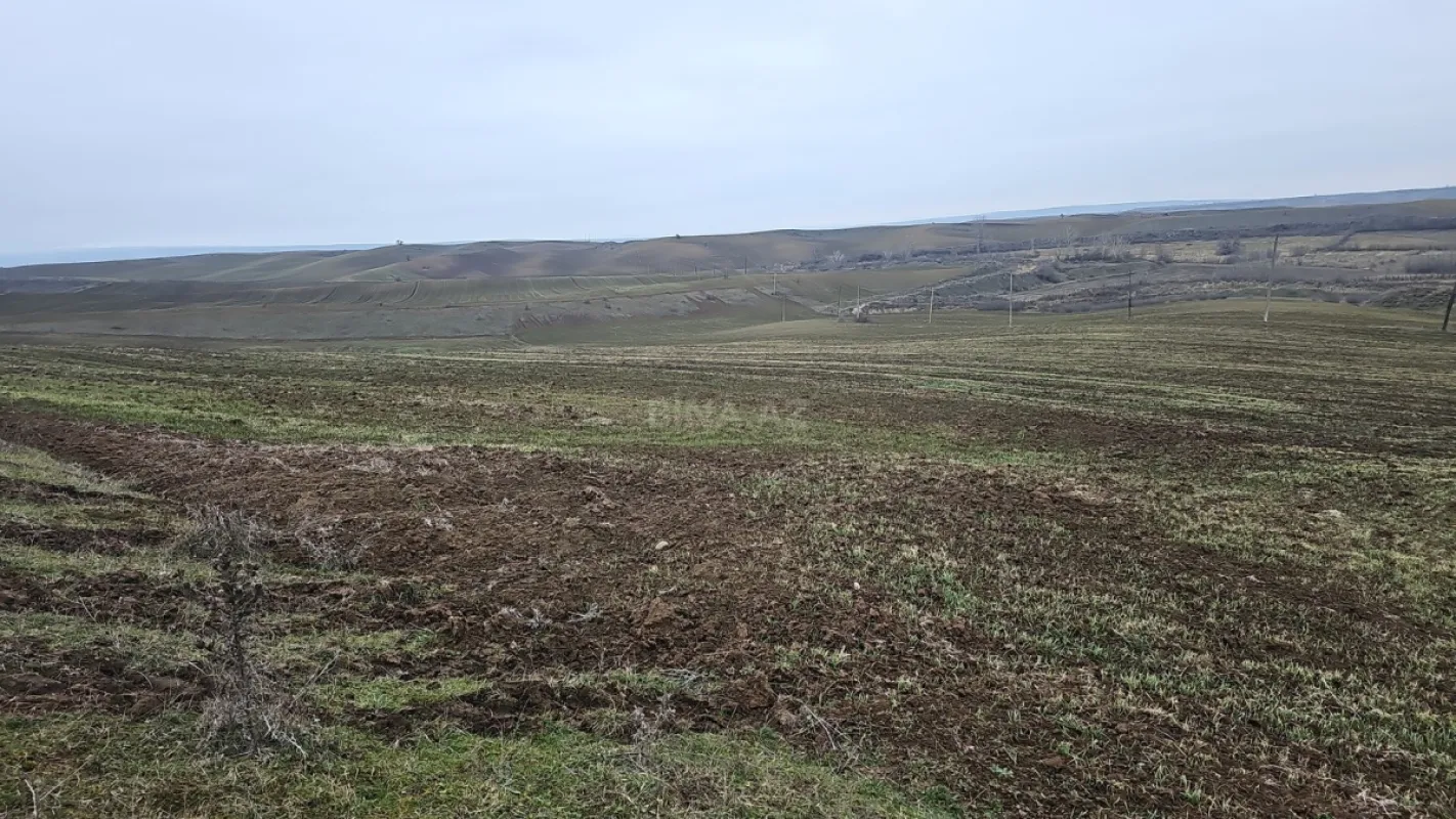 Satılır torpaq sahəsi 407 m²