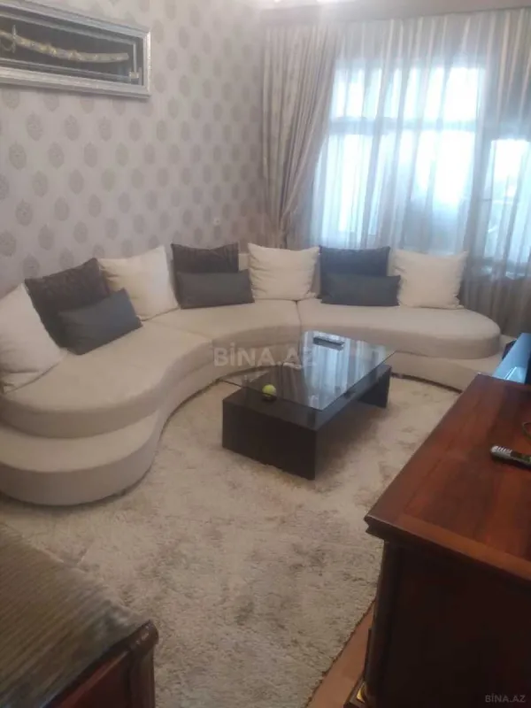 Satılır 2 otaqlı mənzil 65 m²