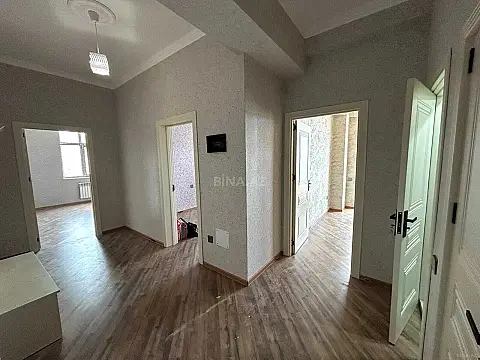Kirayə verilir 2 otaqlı mənzil 82 m²