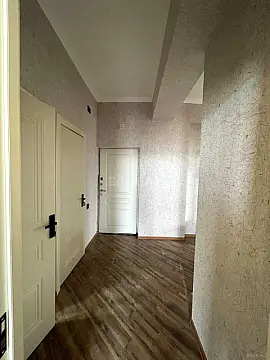 Kirayə verilir 2 otaqlı mənzil 82 m²