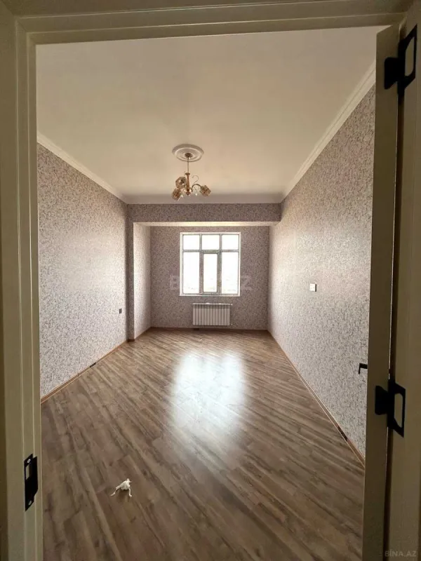 Kirayə verilir 2 otaqlı mənzil 82 m²