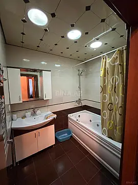 Kirayə verilir 2 otaqlı mənzil 95 m²