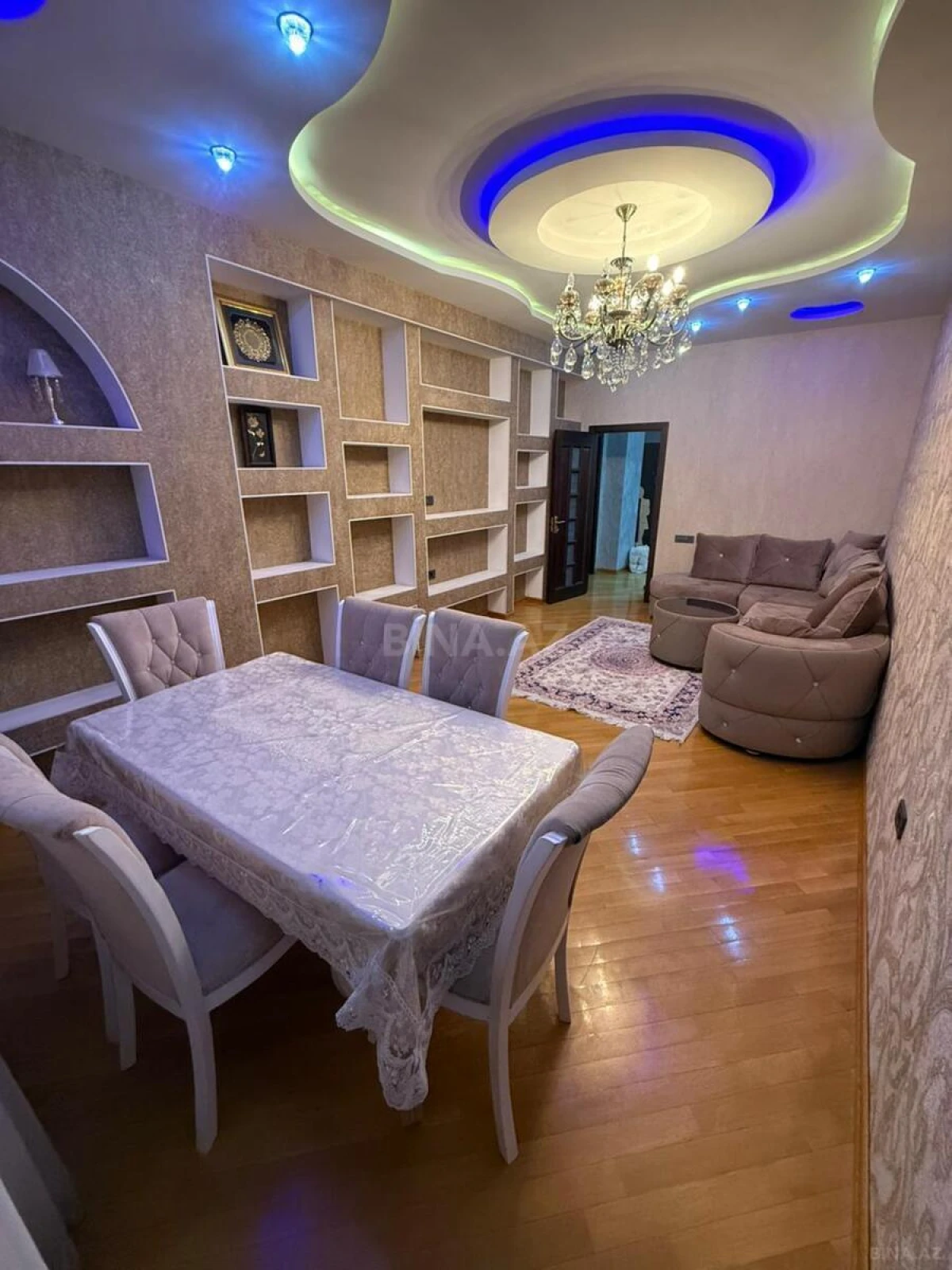 Kirayə verilir 3 otaqlı mənzil 110 m²