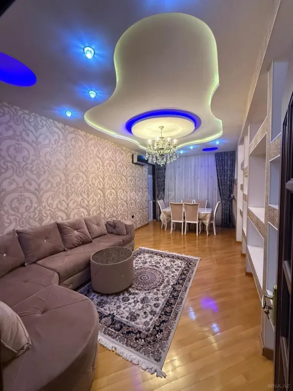 Kirayə verilir 3 otaqlı mənzil 110 m²