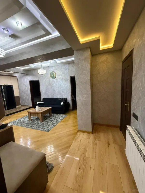 Kirayə verilir 3 otaqlı mənzil 110 m²