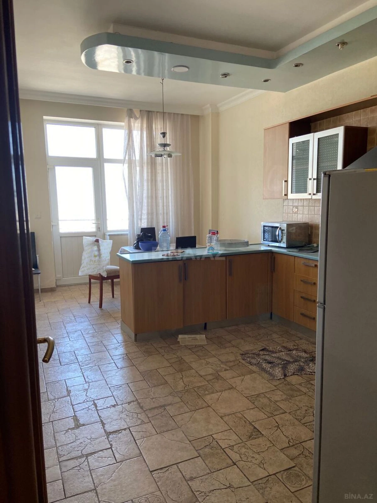 Satılır 4 otaqlı mənzil 190 m²