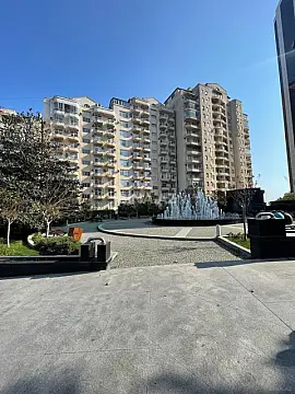 Satılır 4 otaqlı mənzil 190 m² — Bakı, Memar Əcəmi yanı 4 otaq 190.00 m²