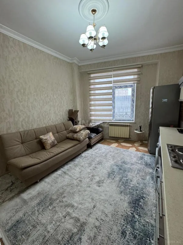 Kirayə verilir 2 otaqlı mənzil 60 m²