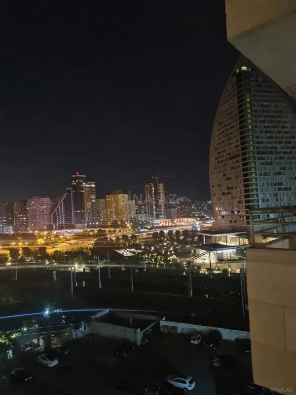 Kirayə verilir 3 otaqlı mənzil 156 m²