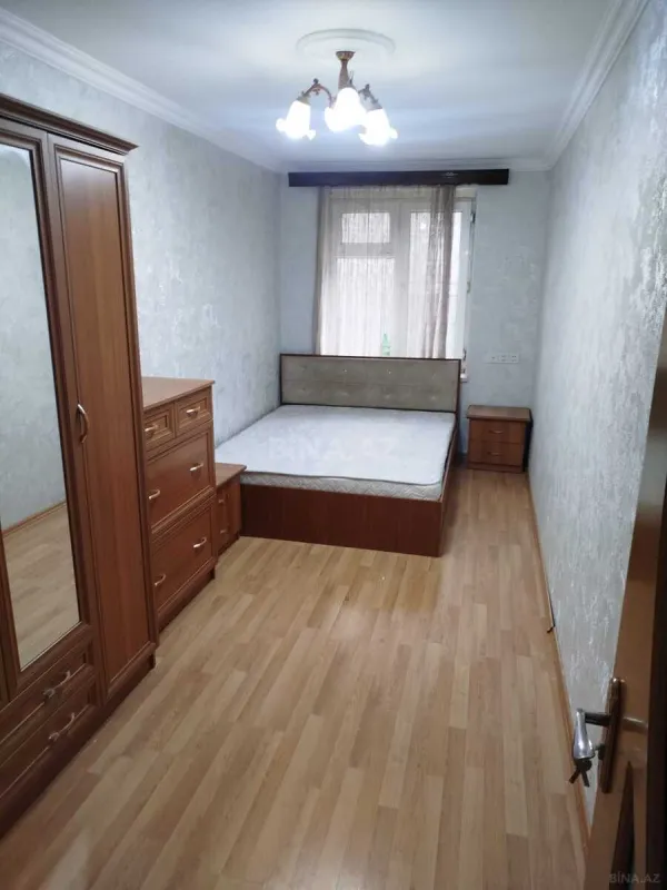 Kirayə verilir 2 otaqlı mənzil 60 m²