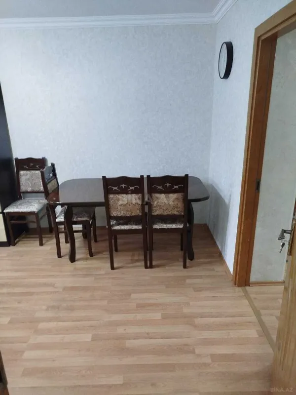 Kirayə verilir 2 otaqlı mənzil 60 m²