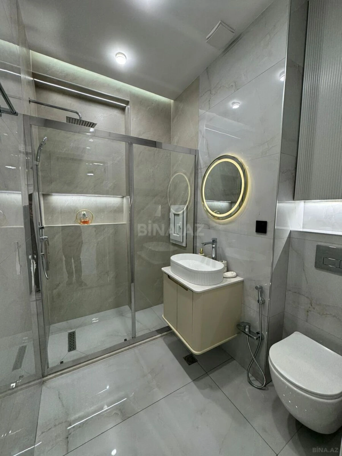 Satılır 3 otaqlı mənzil 90 m²