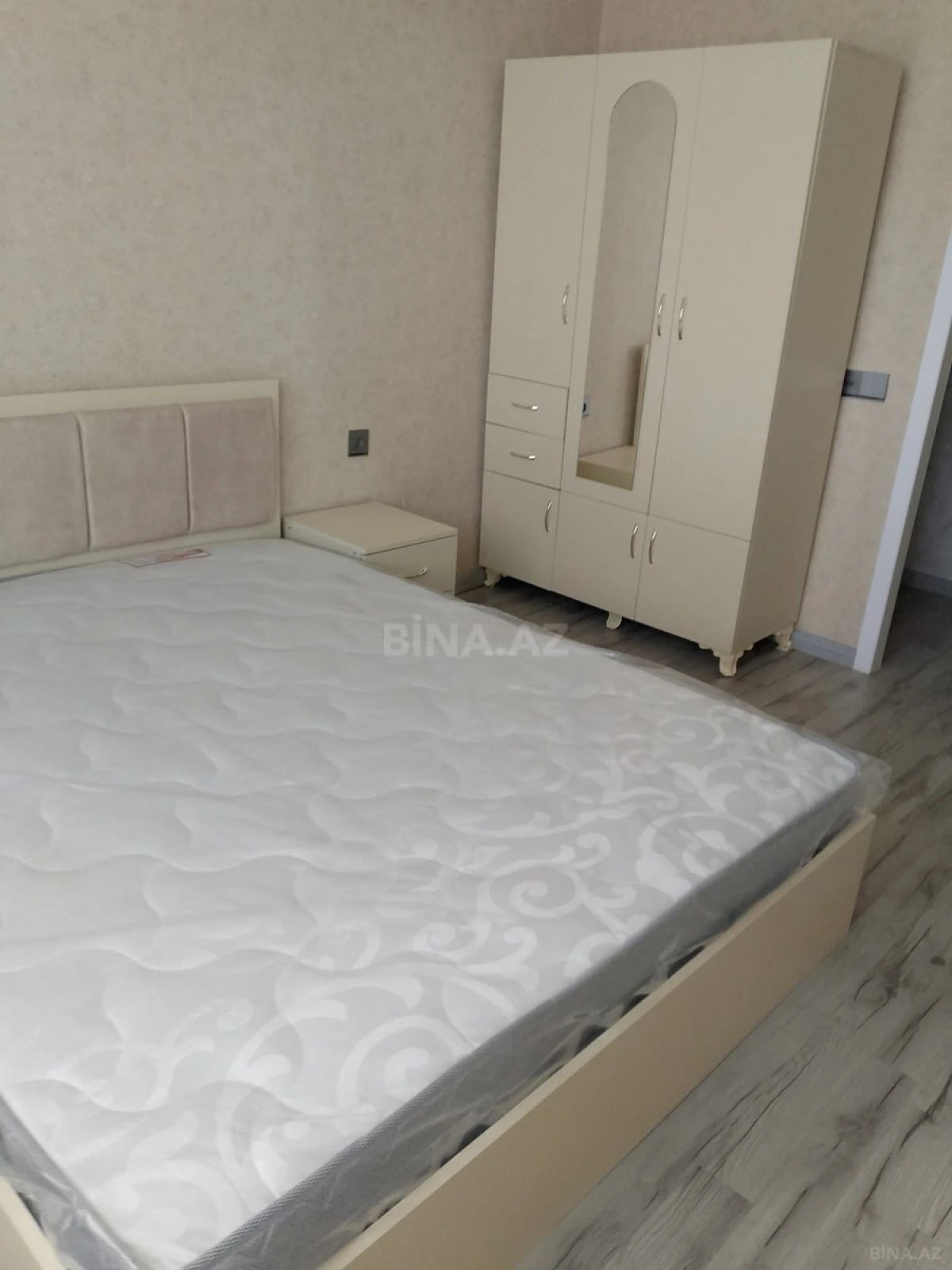Kirayə verilir 2 otaqlı mənzil 50 m²