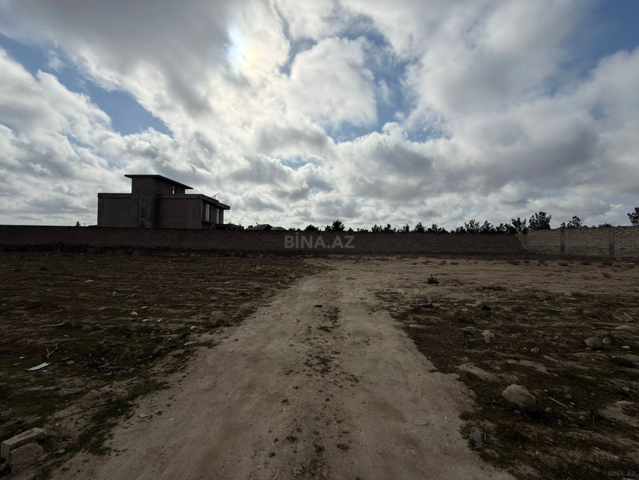 Satılır torpaq sahəsi 25 m²