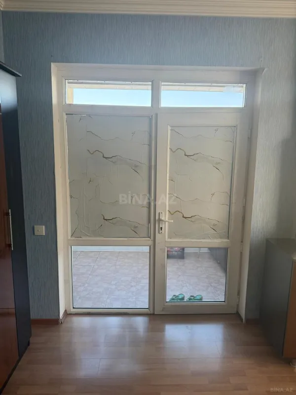 Satılır 4 otaqlı mənzil 158 m²
