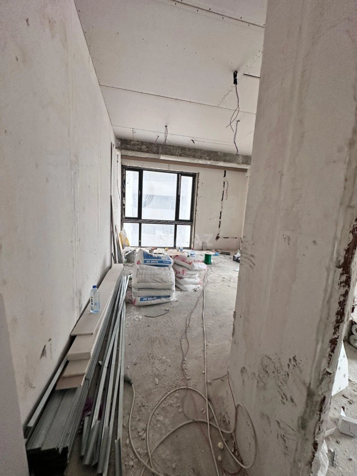 Satılır 3 otaqlı mənzil 100 m²