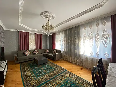 Satılır 5 otaqlı həyət evi 150 m² — Gəncə 5 otaq 150.00 m²