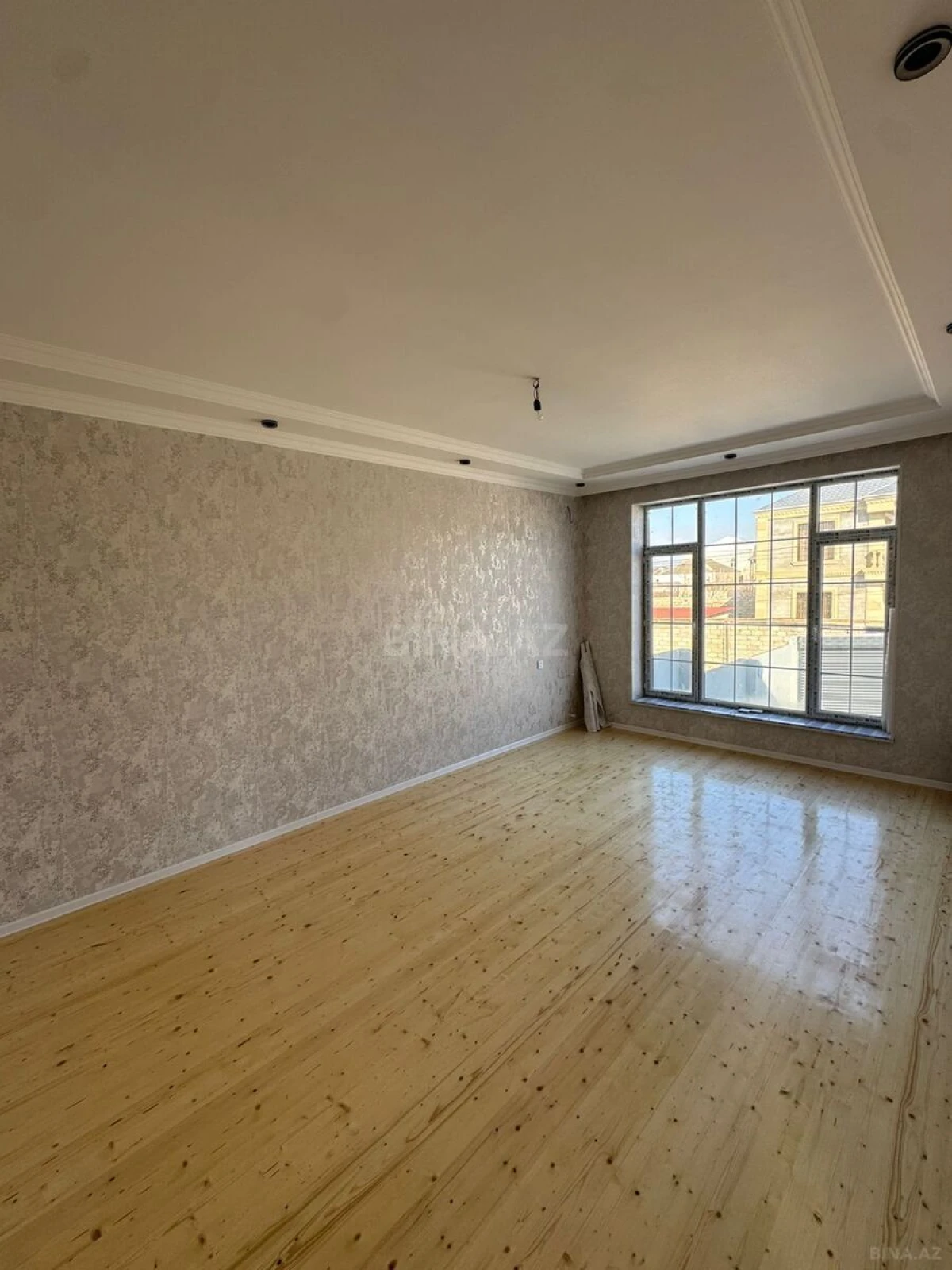 Satılır 4 otaqlı həyət evi 120 m²