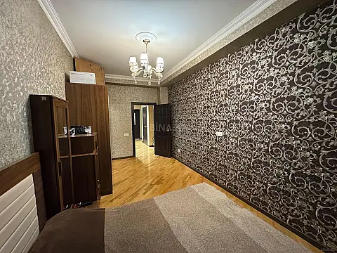 Kirayə verilir 3 otaqlı mənzil 110 m²