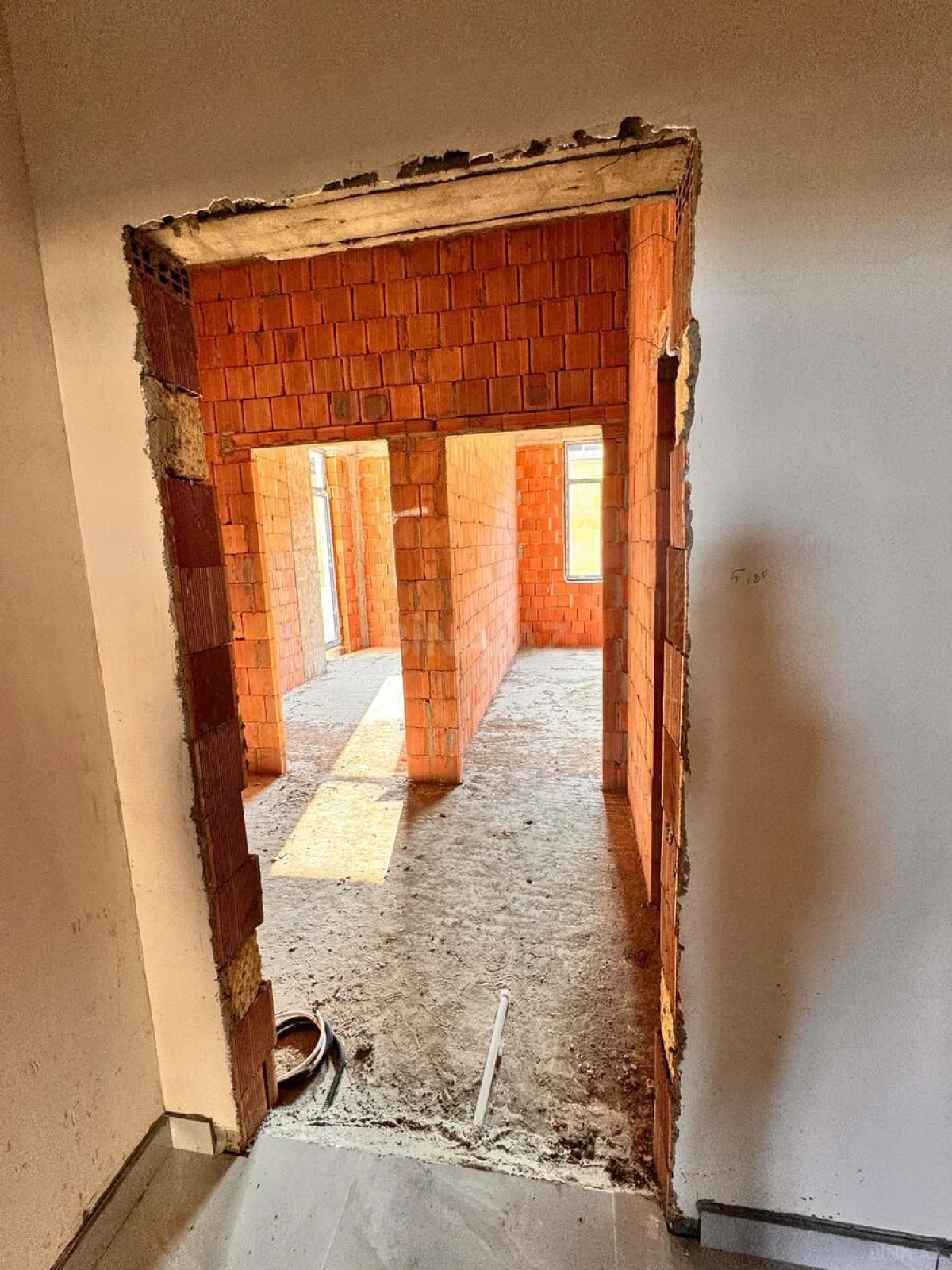 Satılır 2 otaqlı mənzil 51 m²