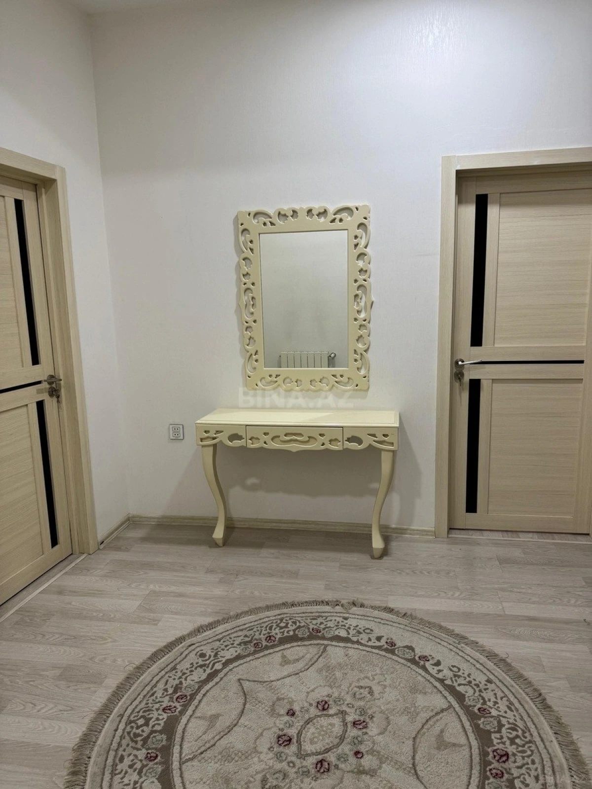 Satılır 3 otaqlı mənzil 120 m²