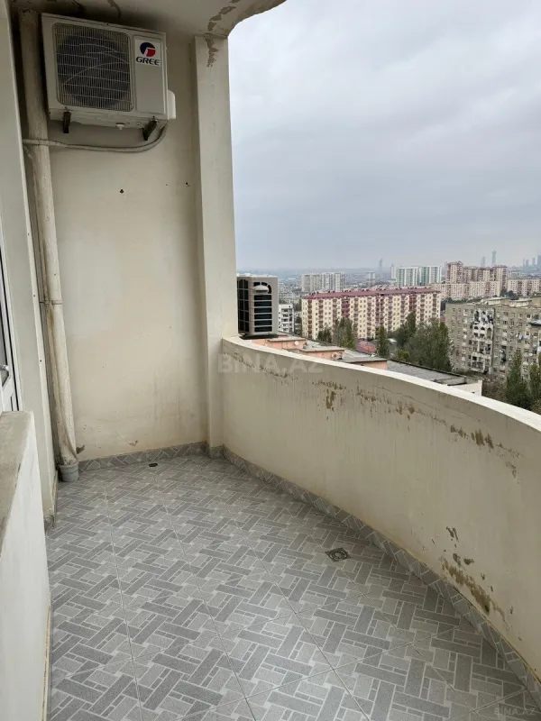 Satılır 3 otaqlı mənzil 120 m²