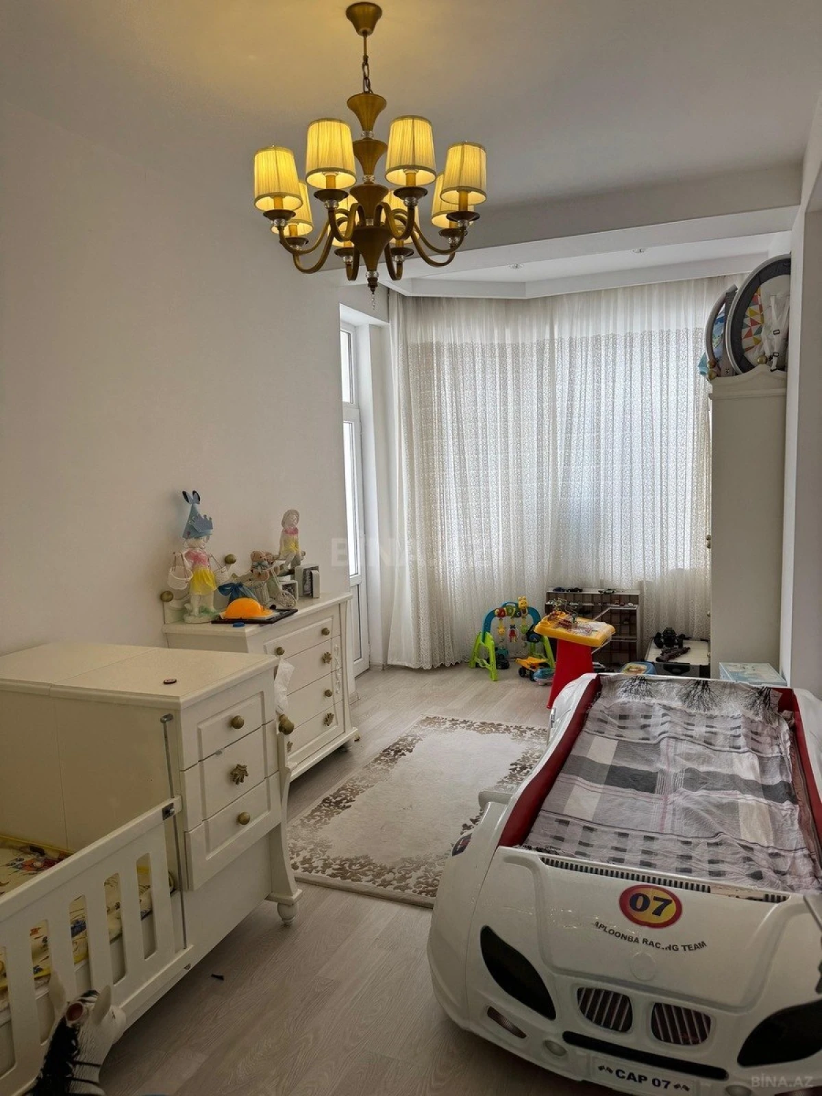 Satılır 3 otaqlı mənzil 120 m²